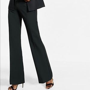 Express Editor- flare leg pant. Size: 6 SHORT
